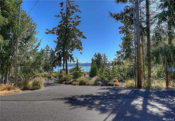 11th Ave, Fox Island, WA 98333